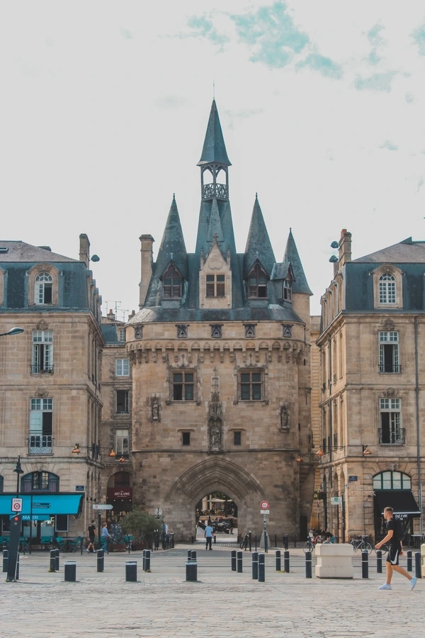 Image des la section Servies